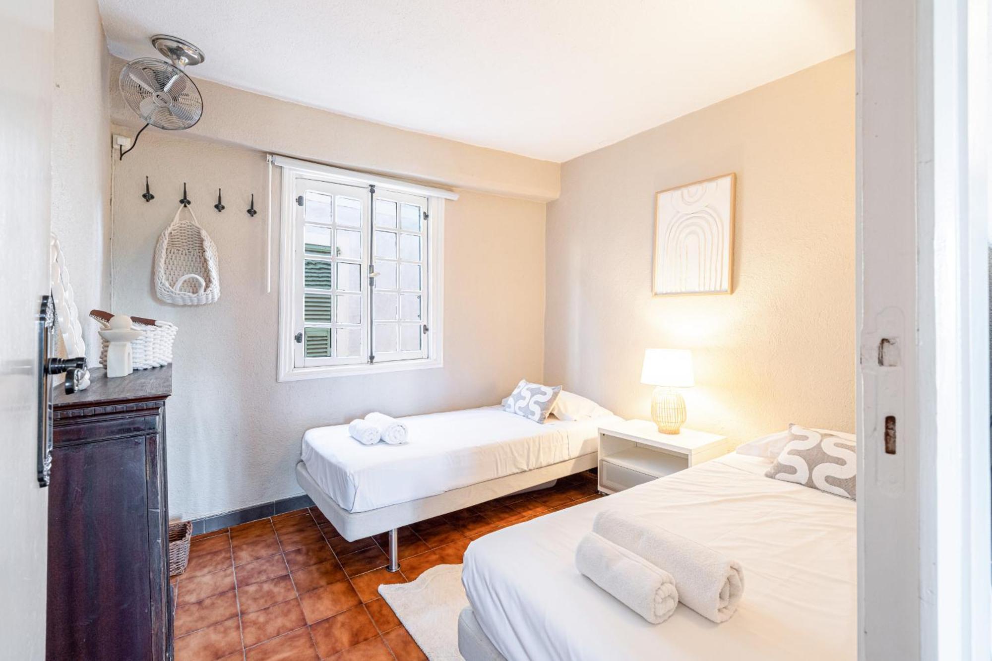 2 Bdr Panoramic View On Gardens Apartment Nizza